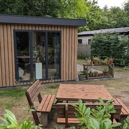 Rustige Bij Deventer Met Prive Terras 木屋 *